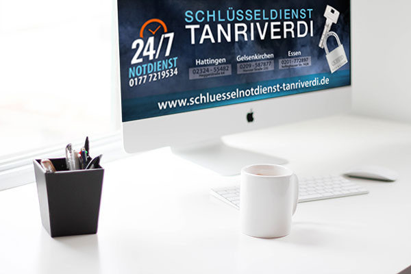 cropped-mockup-grafik.jpg